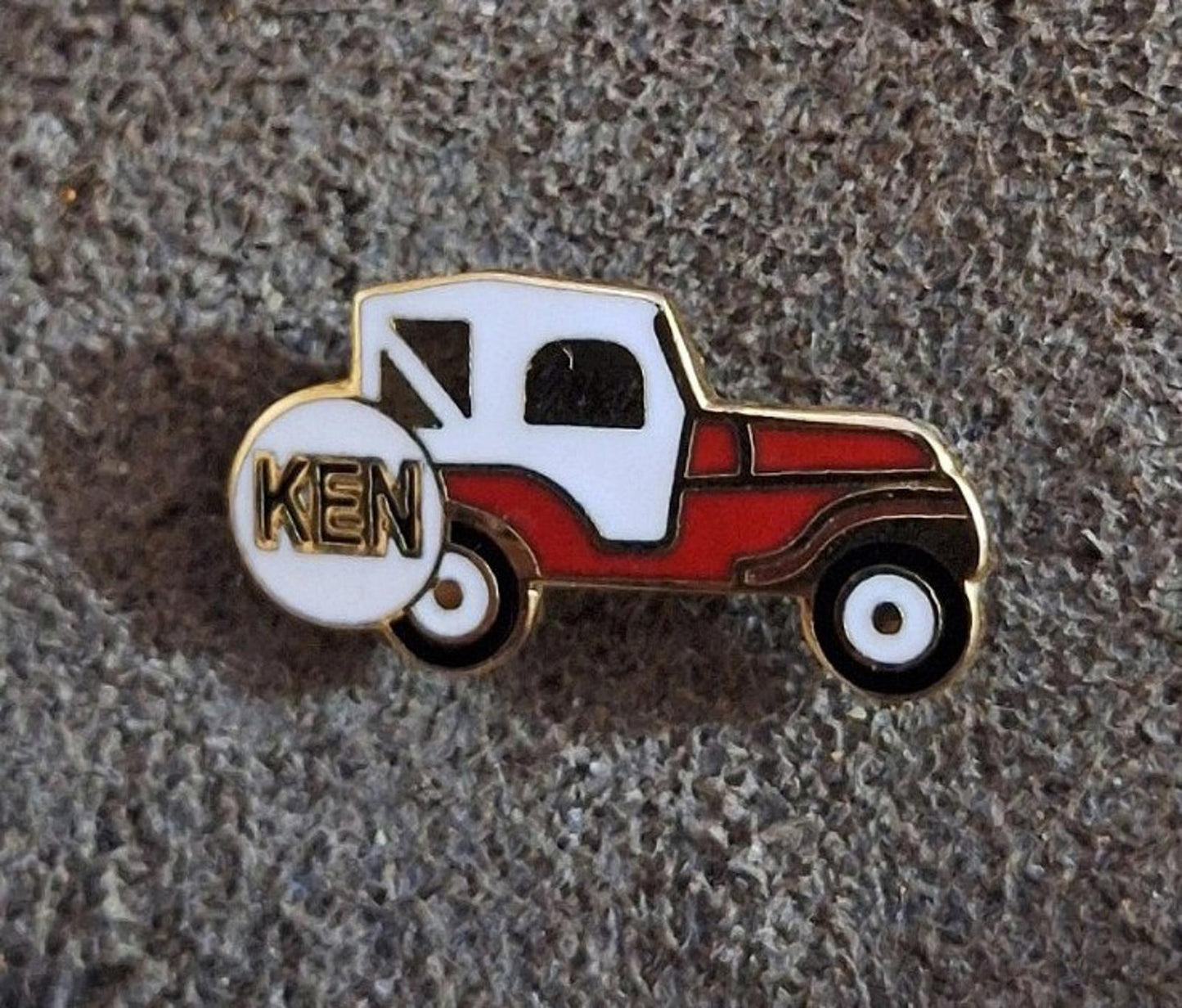 1970s Gold Tone White & Red Jeep With Ken Name On Tire Enamel Pin