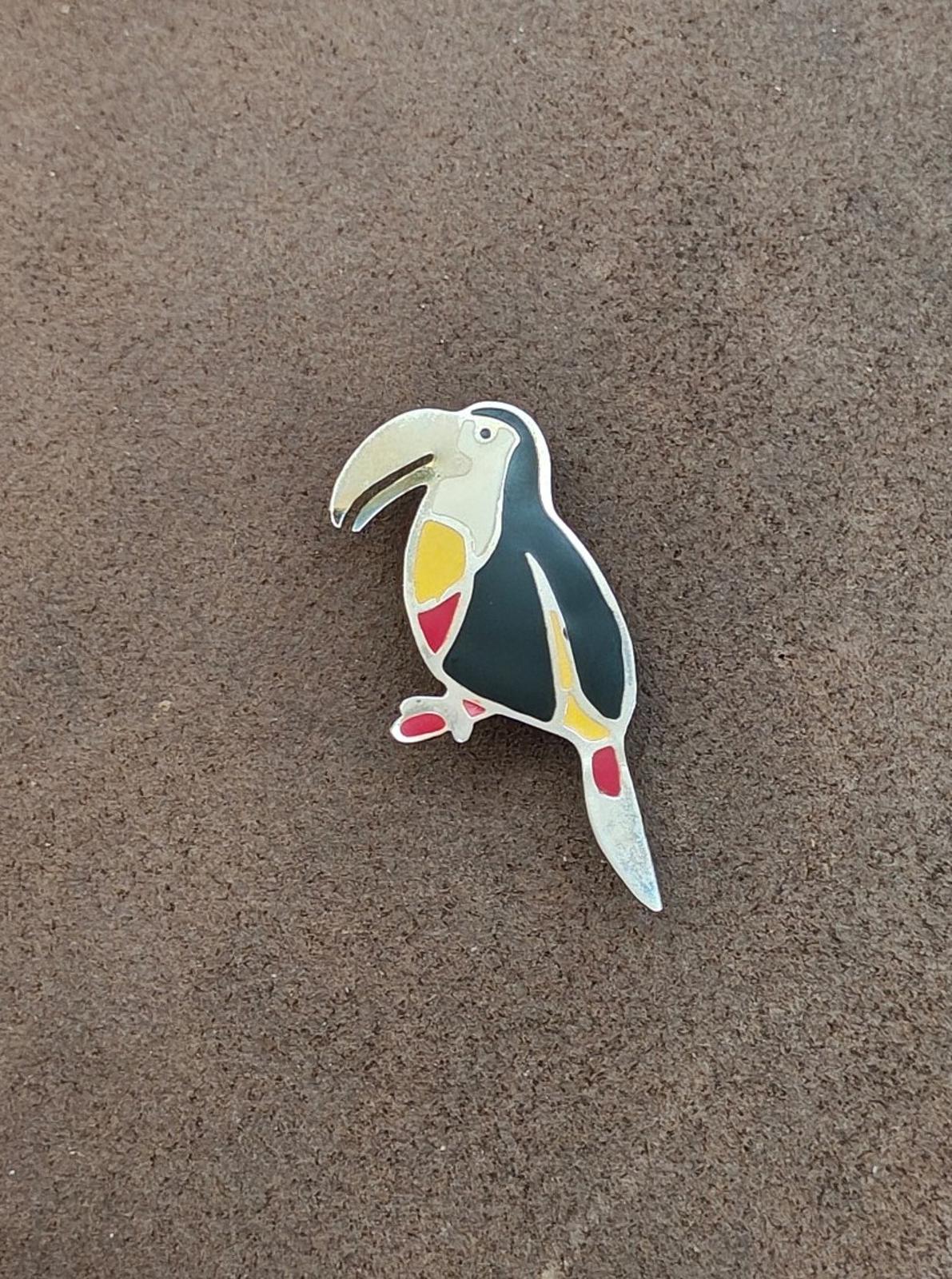 1980s Silver Tone Toucan Bird Enamel Brooch