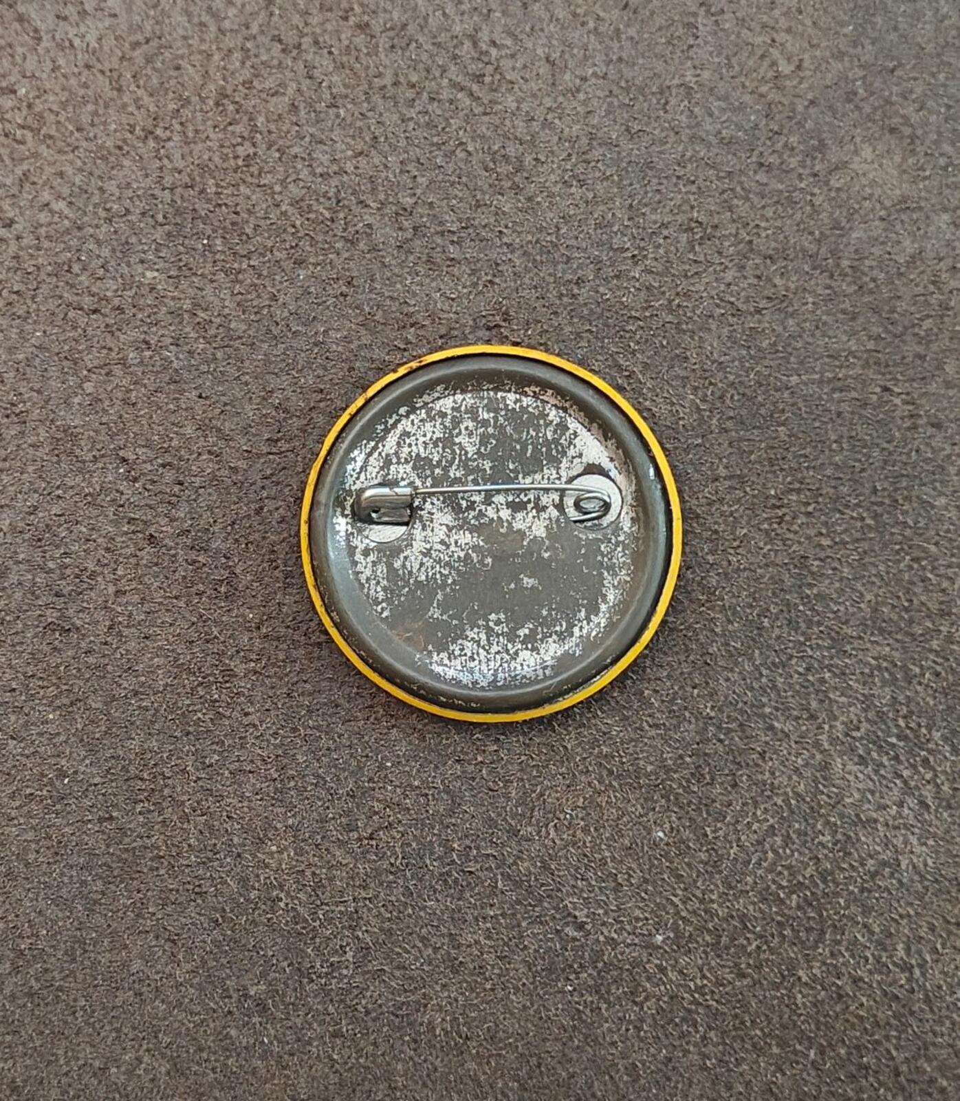 1960s/70s "South of the Border" Featuring Pedro The Mascot Pinback/Pinbutton
