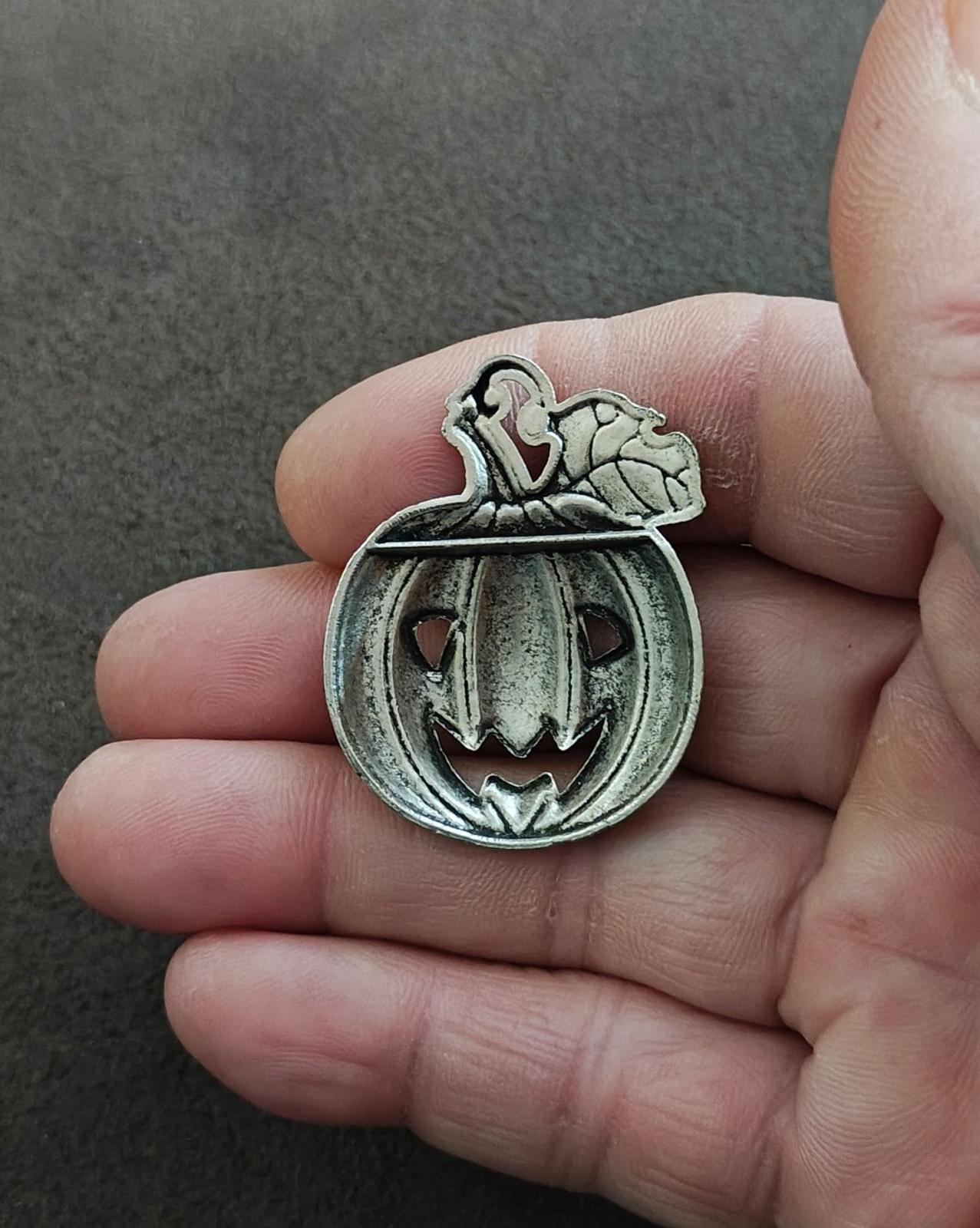 Silver Tone Jack-o'-lantern Charm/Pendant