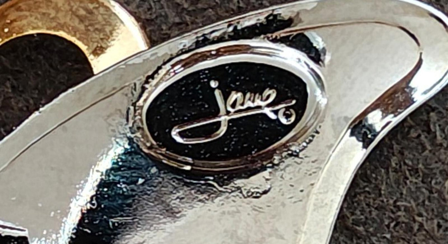 Pretty Vintage Signed Jane 1990s "Angel Of Love" Two-Tone Angel & Faux Pearl Pin