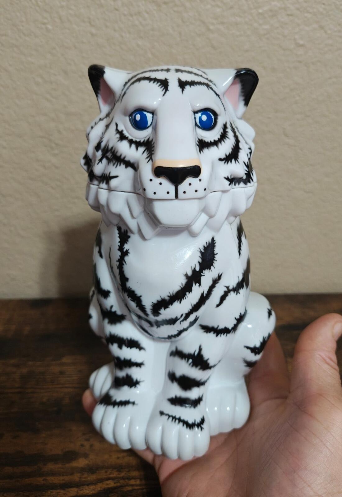 1990s  Ringling Bros. & Barnum & Bailey Circus 16 oz White Tiger Souvenir Mug