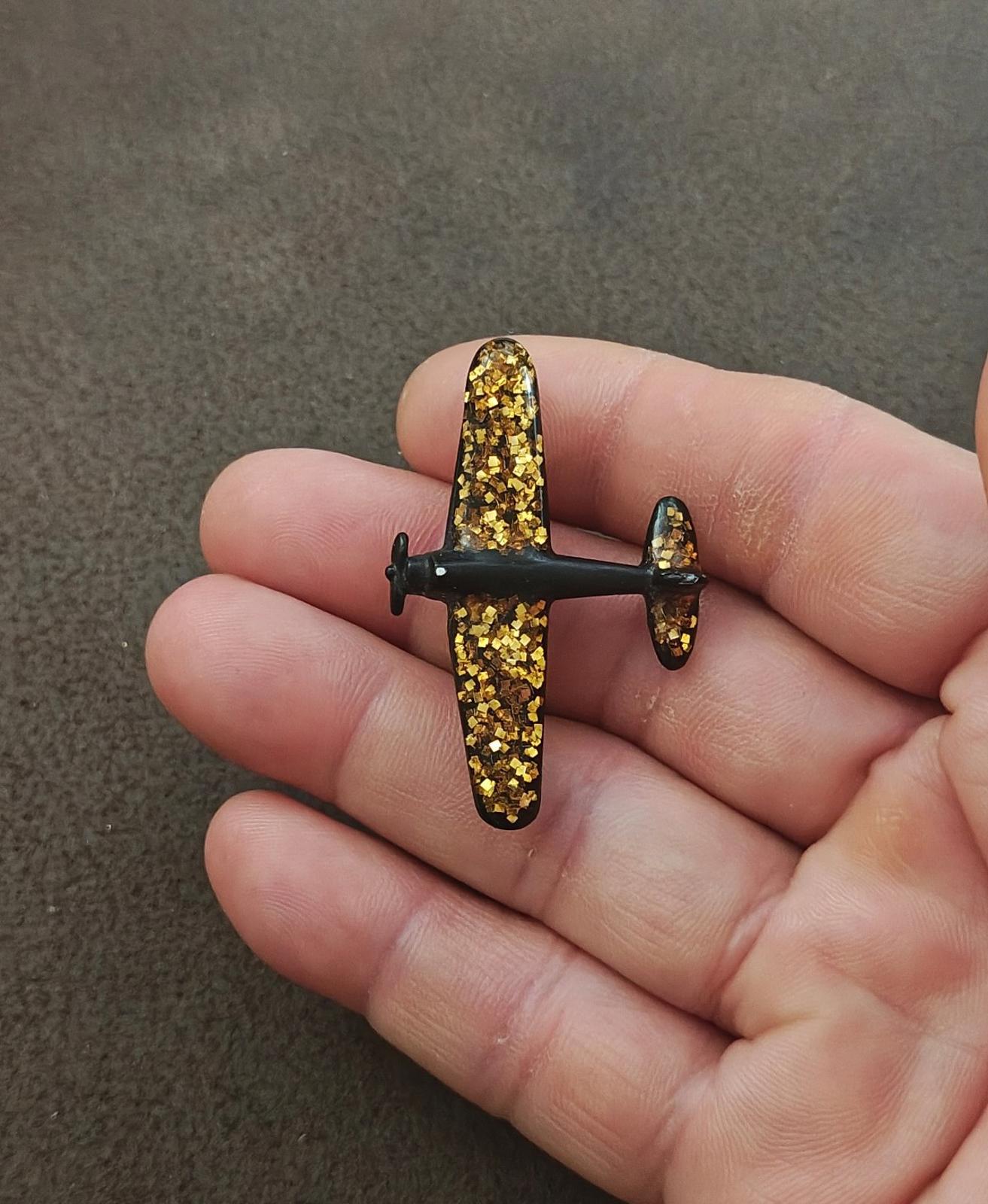 1980s Signed Pisces Matte Finish With Gold Glitter Accents Airplane Brooch