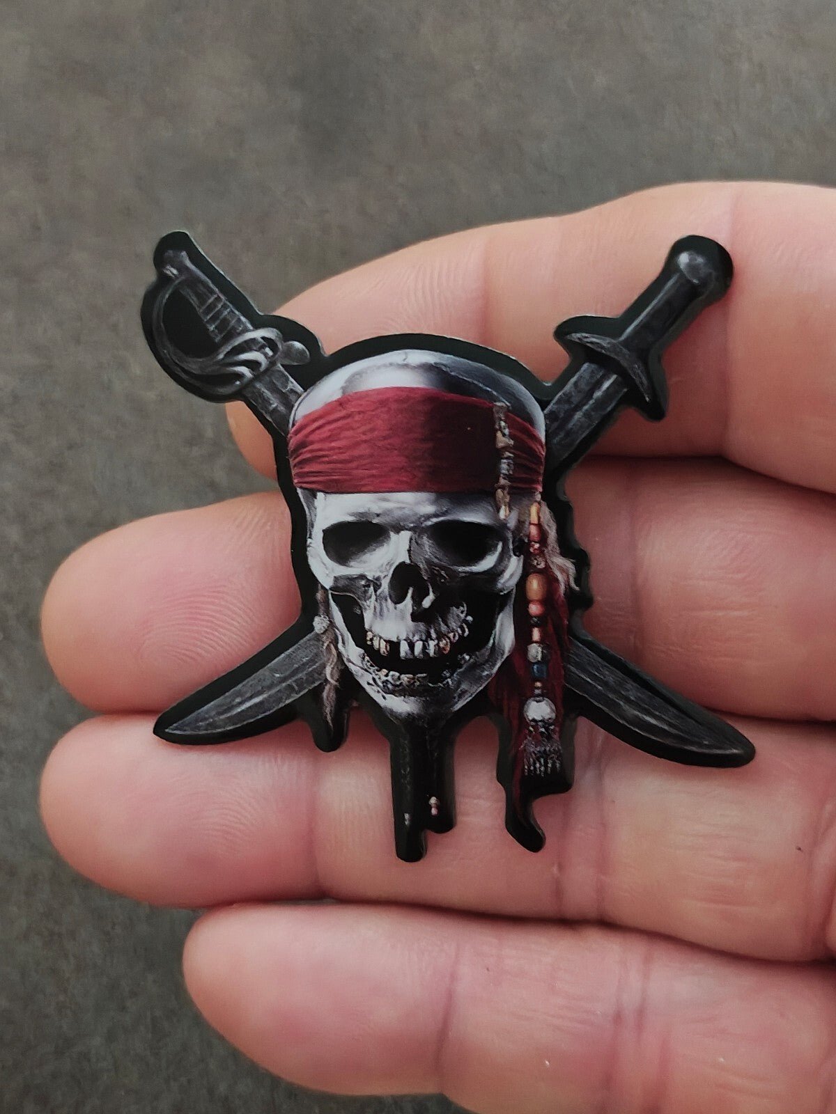Disney Pirates of Caribbean On Stranger Tides Movie Premier Theater Promo Pin. - Trinketmania-LV