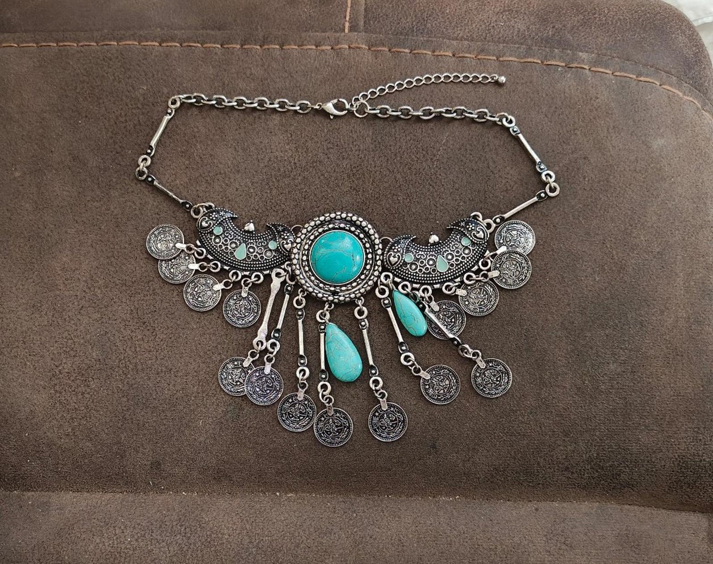 Vintage Style Silver Tone Boho Bib Style Statement Necklace