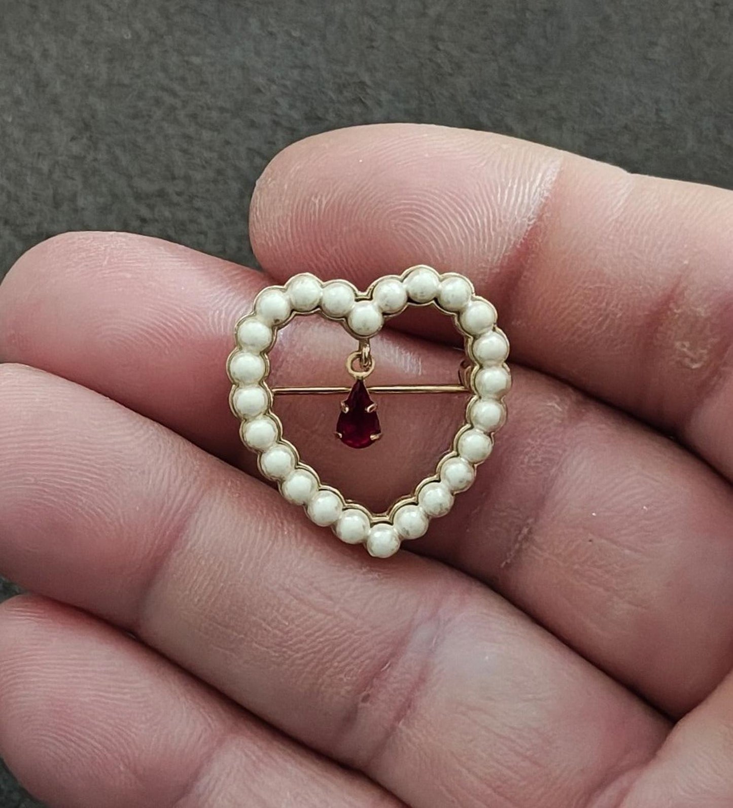 1984 Avon Faux Pearls Heart With a Red Teardrop Shaped Rhinestone Brooch
