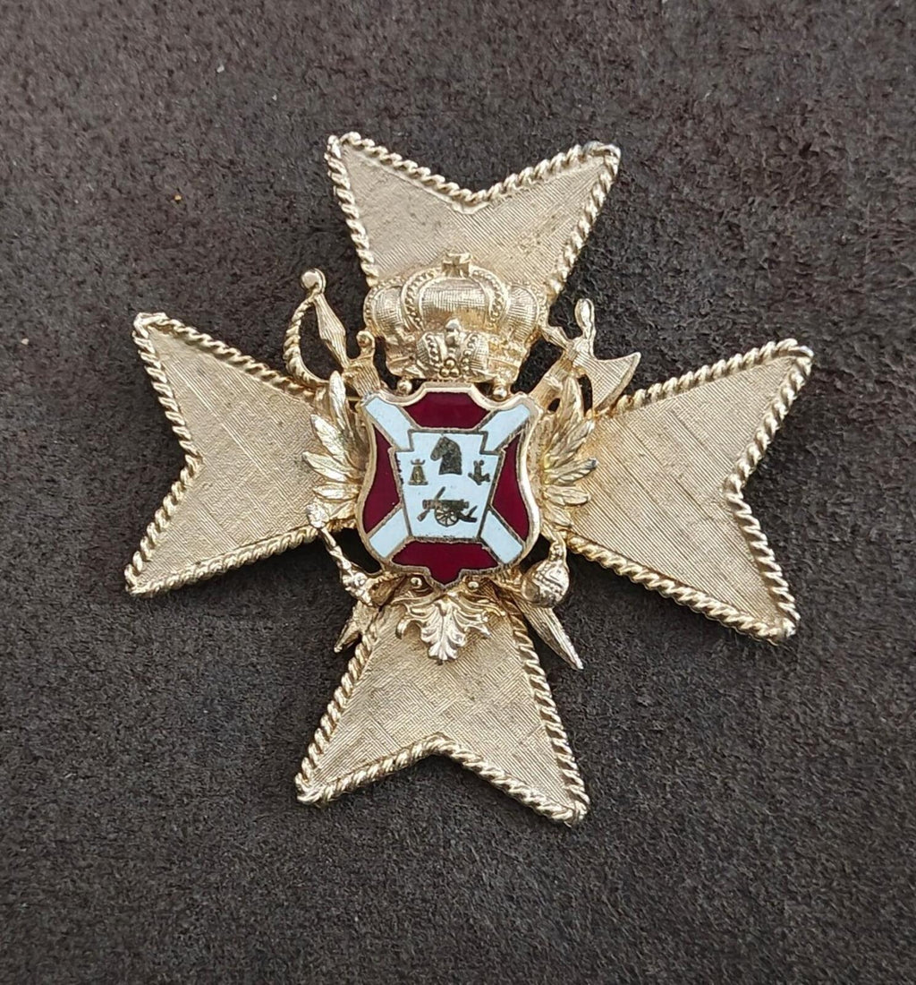 1950s Rare Coro Gold Tone With Red & White Enamel Heraldic Shield Brooch
