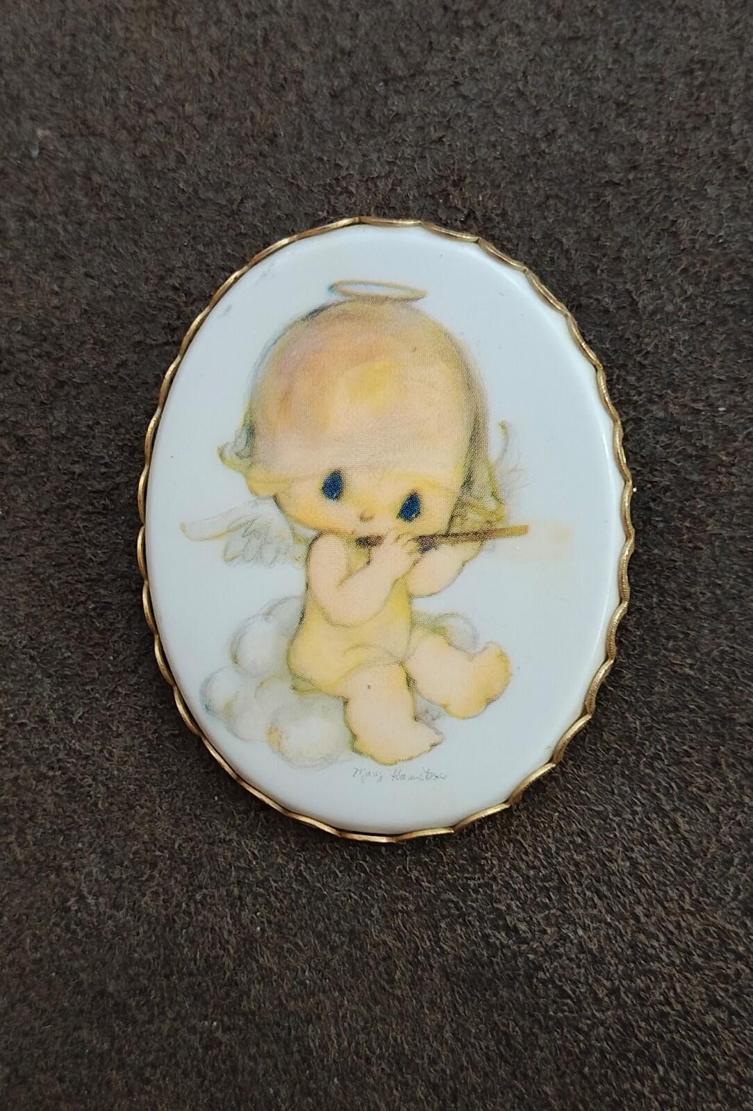Super Cute 1970s Rare Hallmark Angel Cherub Girl Cameo Gold Tone Brooch