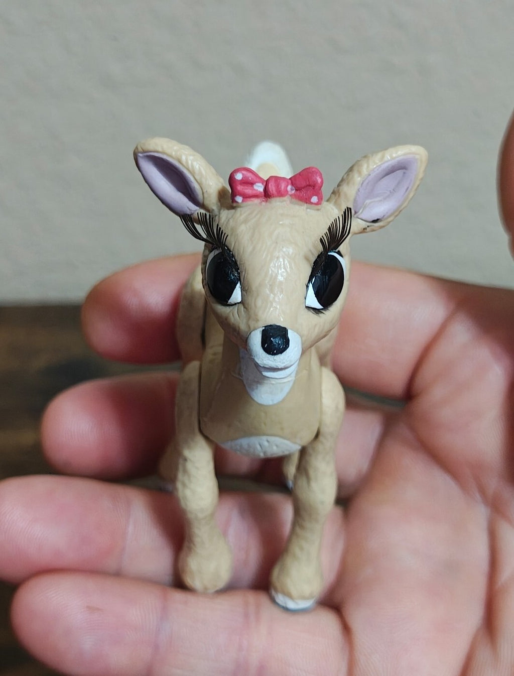 2000 Playing Mantis "Clarice" Rudolph The Red Nosed Reindeer PVC Figure.