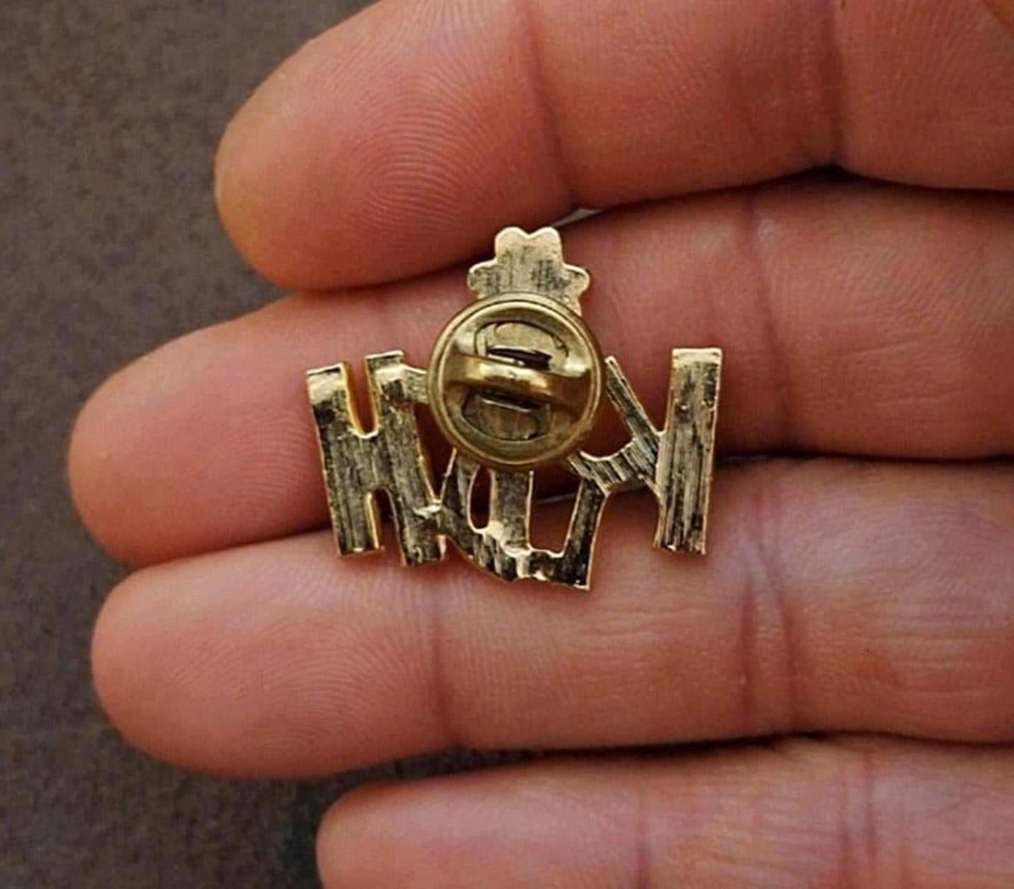 Cool Vintage Gold Tone "Irish" Shamrock/Clover Enamel Pin.