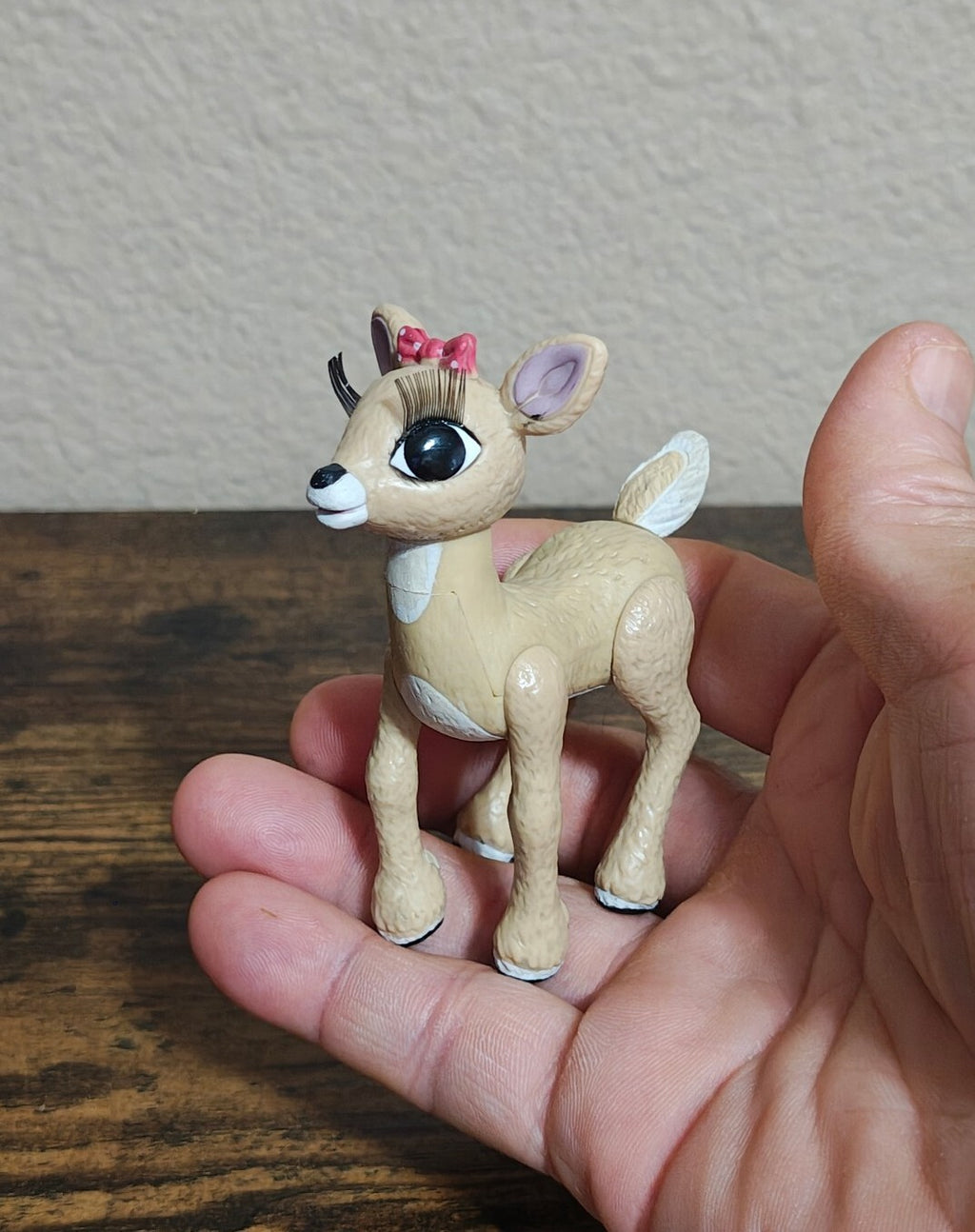 2000 Playing Mantis "Clarice" Rudolph The Red Nosed Reindeer PVC Figure.