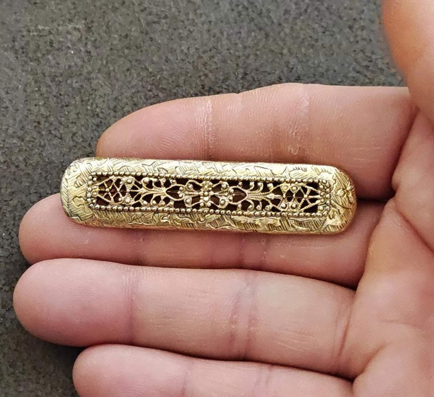 1980s Gold Tone Victorian Filigree Style Brooch