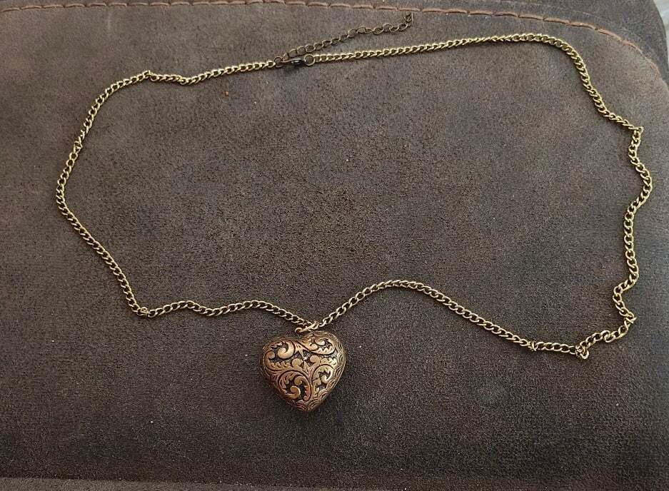 Vintage Style Ornate Puffy Heart Antique Brass Tone Pendant Necklace