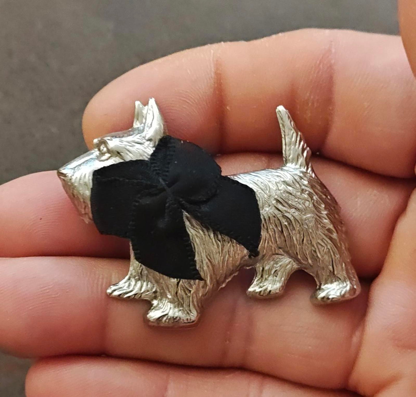 1930s/40s Dapper Scottish Terrier Dog Wearing a Black Bow Silver Tone Brooch