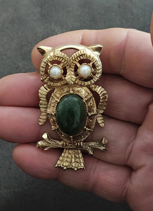 70s Vintage Owl Brooch With Green Cabochon Belly Stone And Faux Pearl Eyes