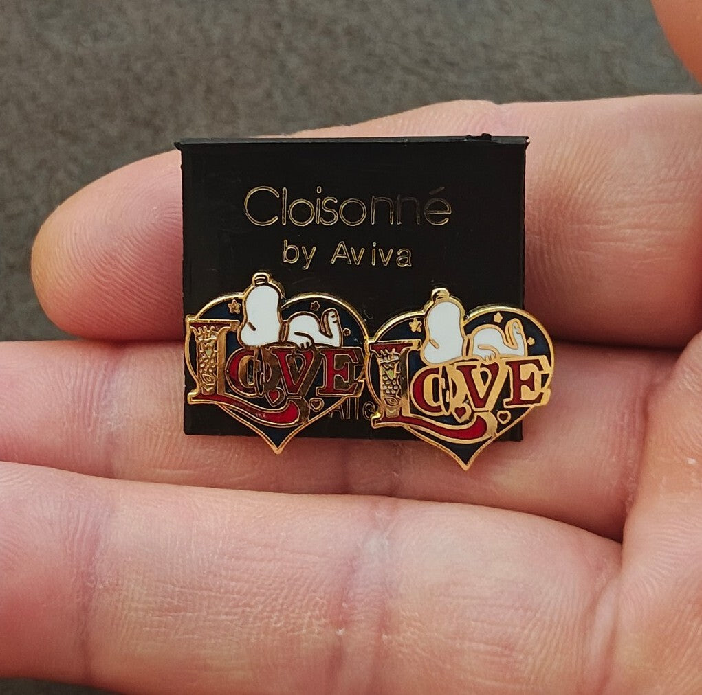 1970s Peanuts Snoopy "LOVE" Gold Tone Cloisonné Enamel Stud Earrings New