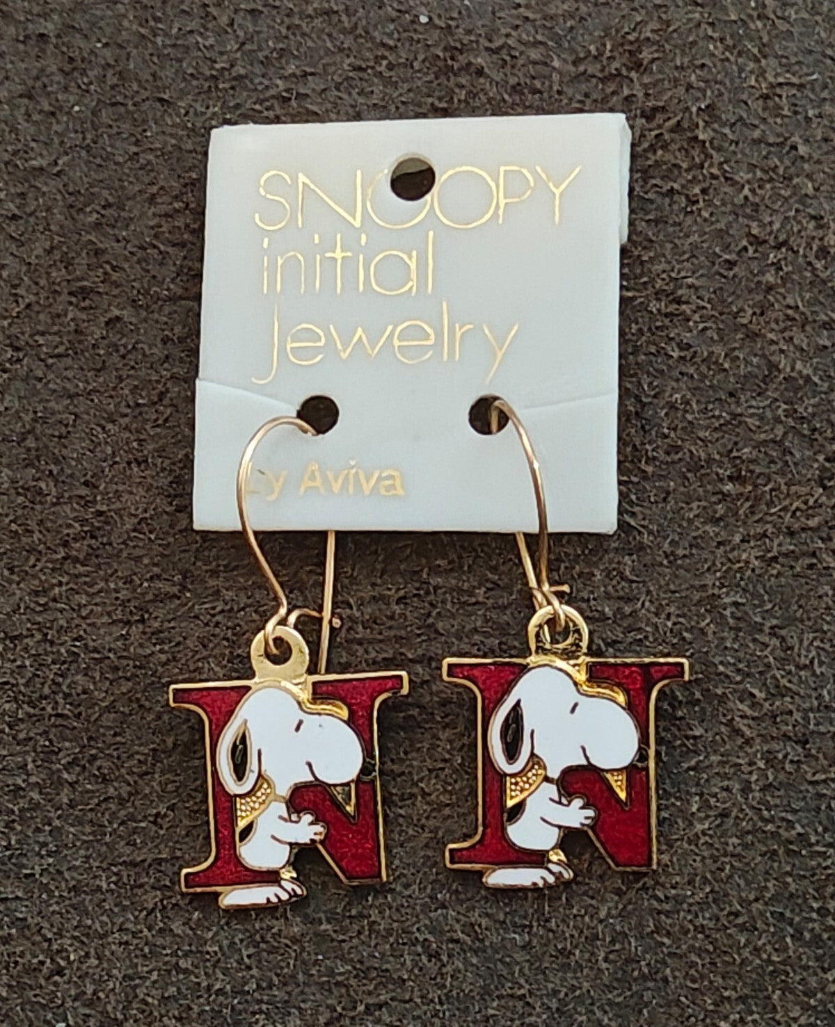 1970s Peanuts Snoopy Initial "N" Gold Tone Cloisonné Enamel Dangle Earrings New.