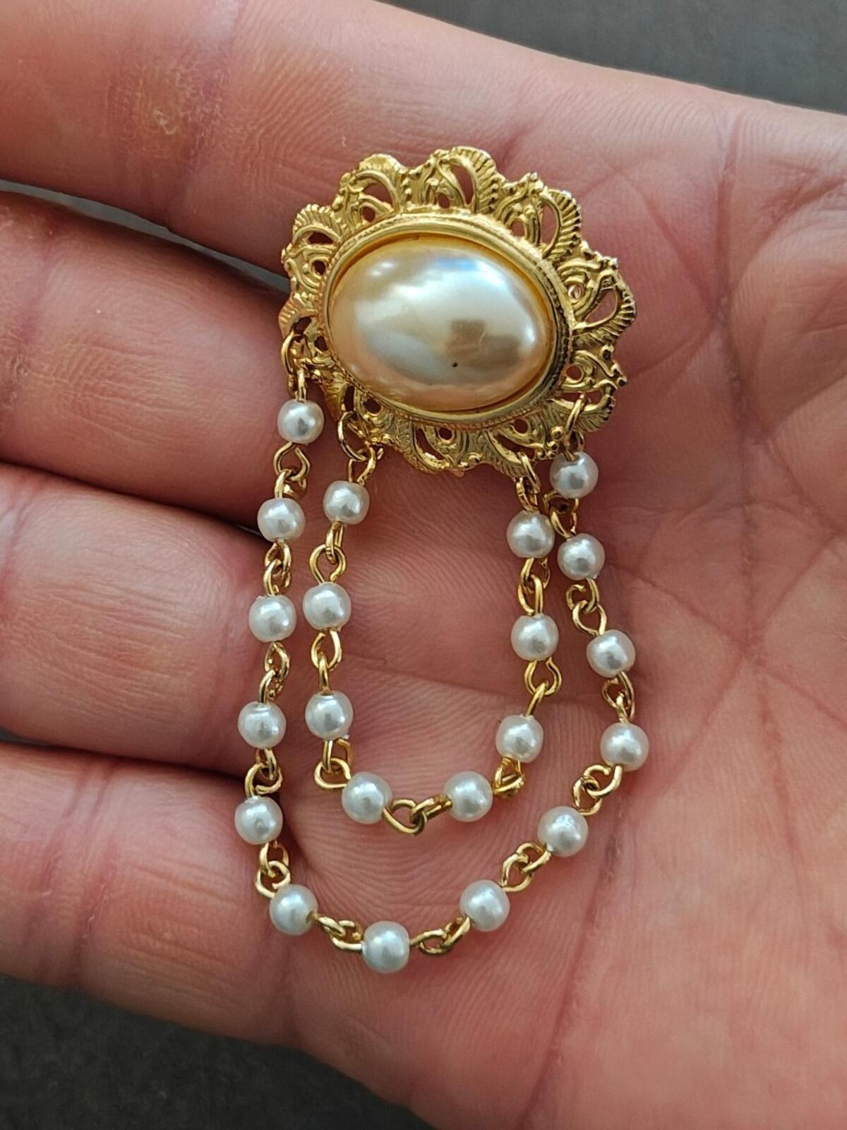 1980s Gold Tone Filigree Chatelaine Brooch With a Center Faux Pearl