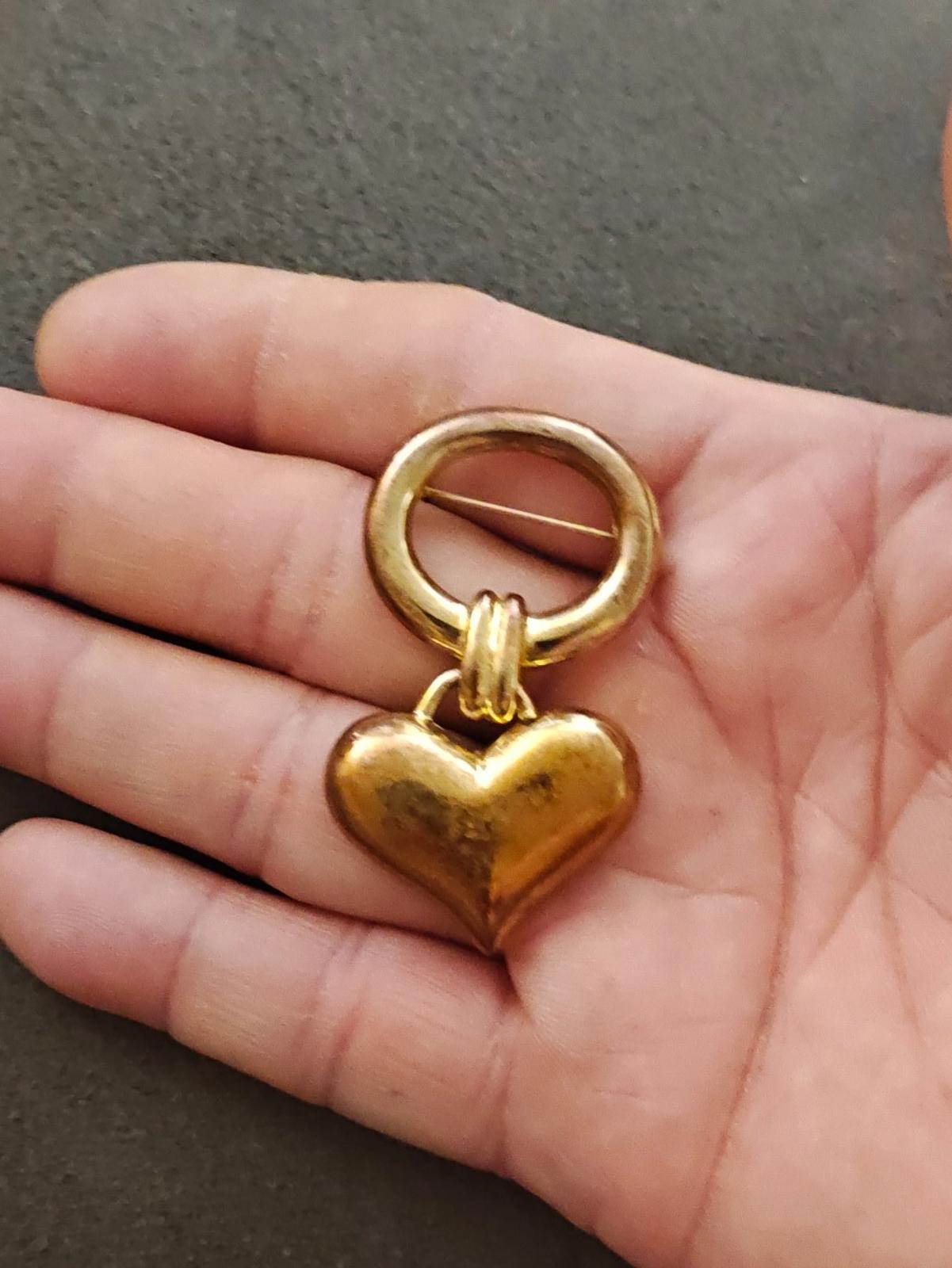 1980s Gold Tone With Dangling Puffy Heart Charm Brooch.