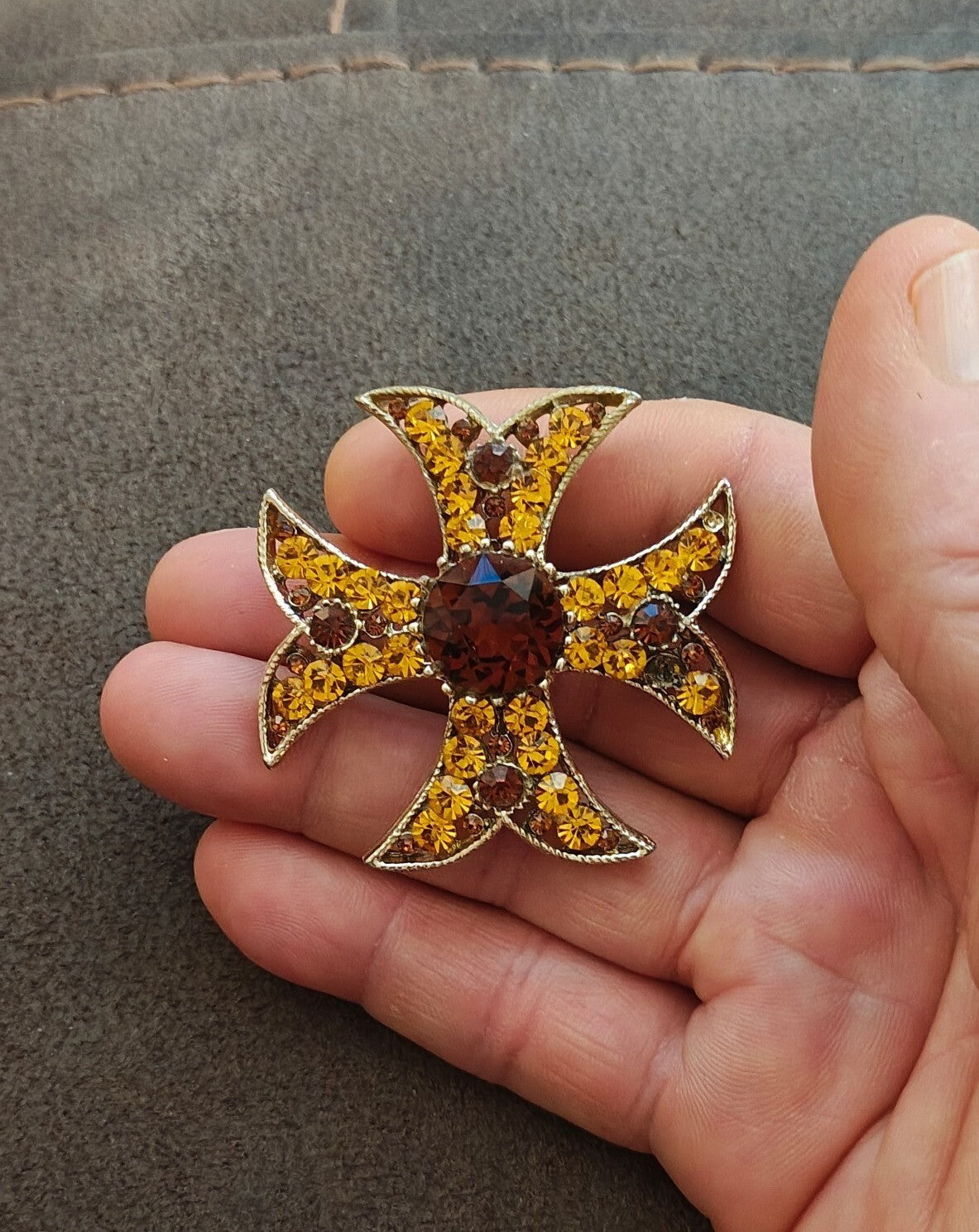 1950s/60s Gold Tone Maltese Cross Brooch & Pendant With Amber Rhinestones.
