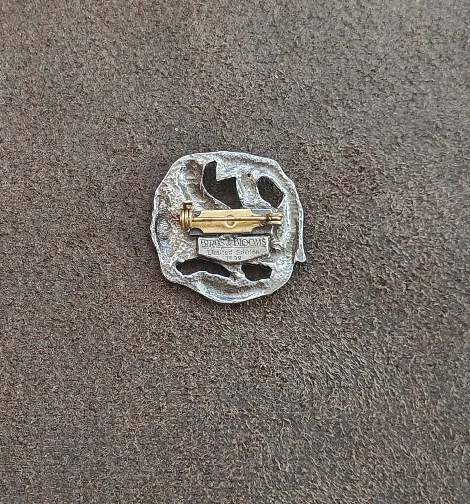 1999 Birds & Blooms Limited Edition Pewter Cardinal Bird Brooch Pin