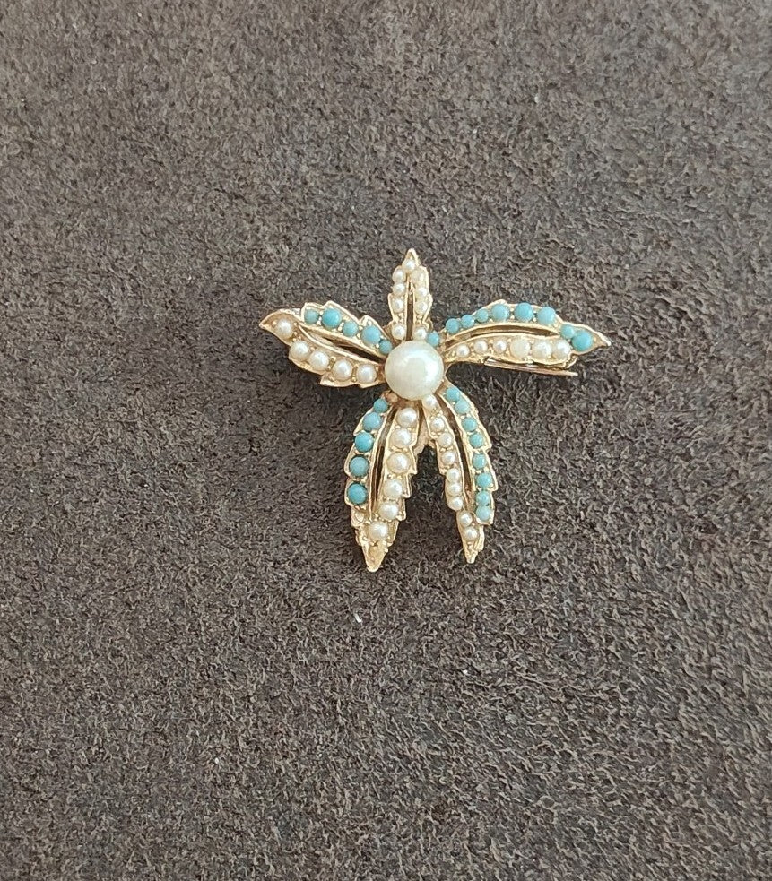 1970s/80s Gold Tone Starfish With Faux Turquoise Beads & Faux Pearls Brooch Pin