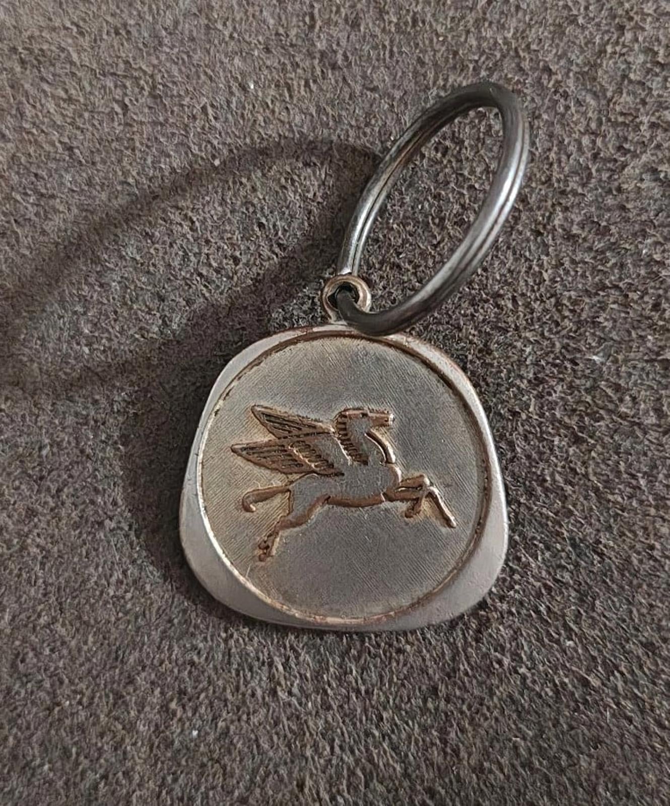 1970s Vintage Chevron Pegasus Pewter Keychain