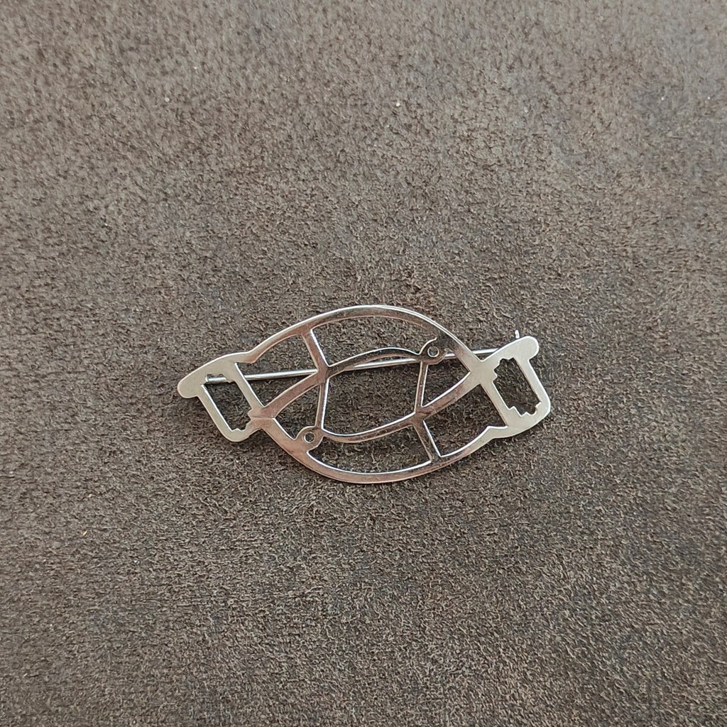 1930s Stamped Coro Duette Silver Tone Coro Duette Brooch Frame