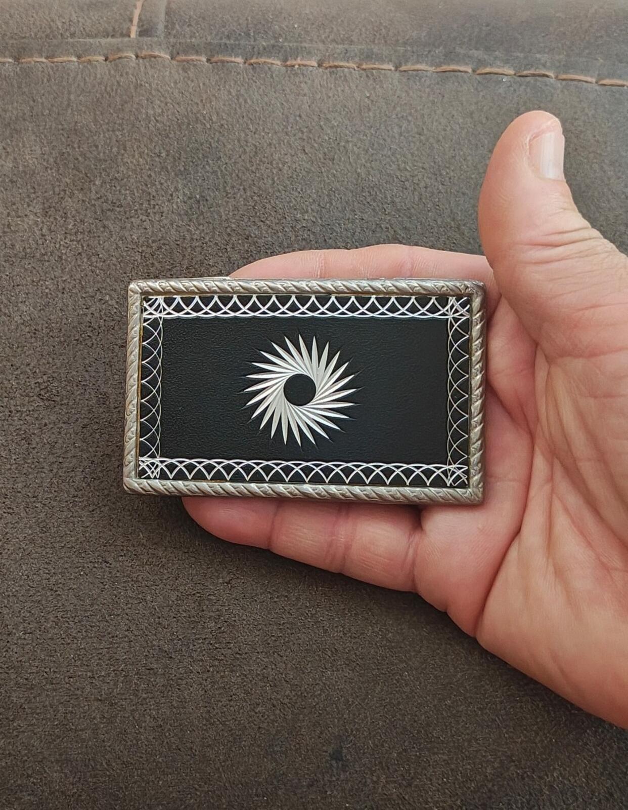 1970s/80s Western Style Belt Buckle With Etched Silver Tone Starburst Design