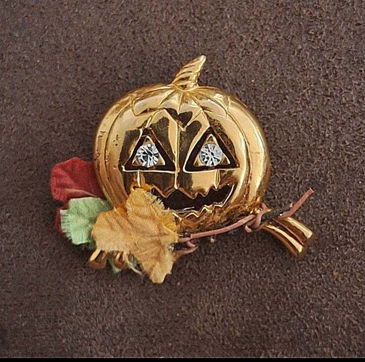 90s Avon Gold Tone Fall Jack-o-lantern Pumpkin Face Pin Brooch