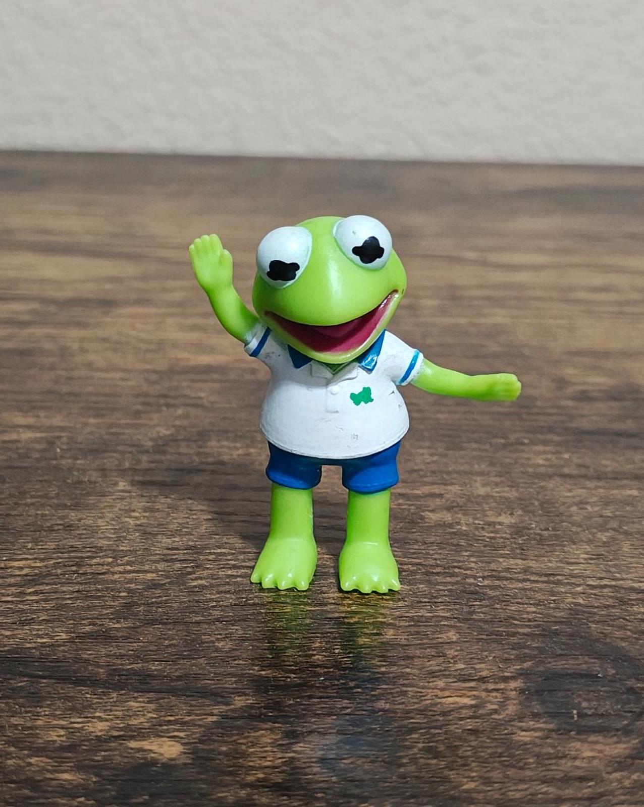 Disney Junior Muppet Babies Kermit The Frog 2" Collectible Figurine