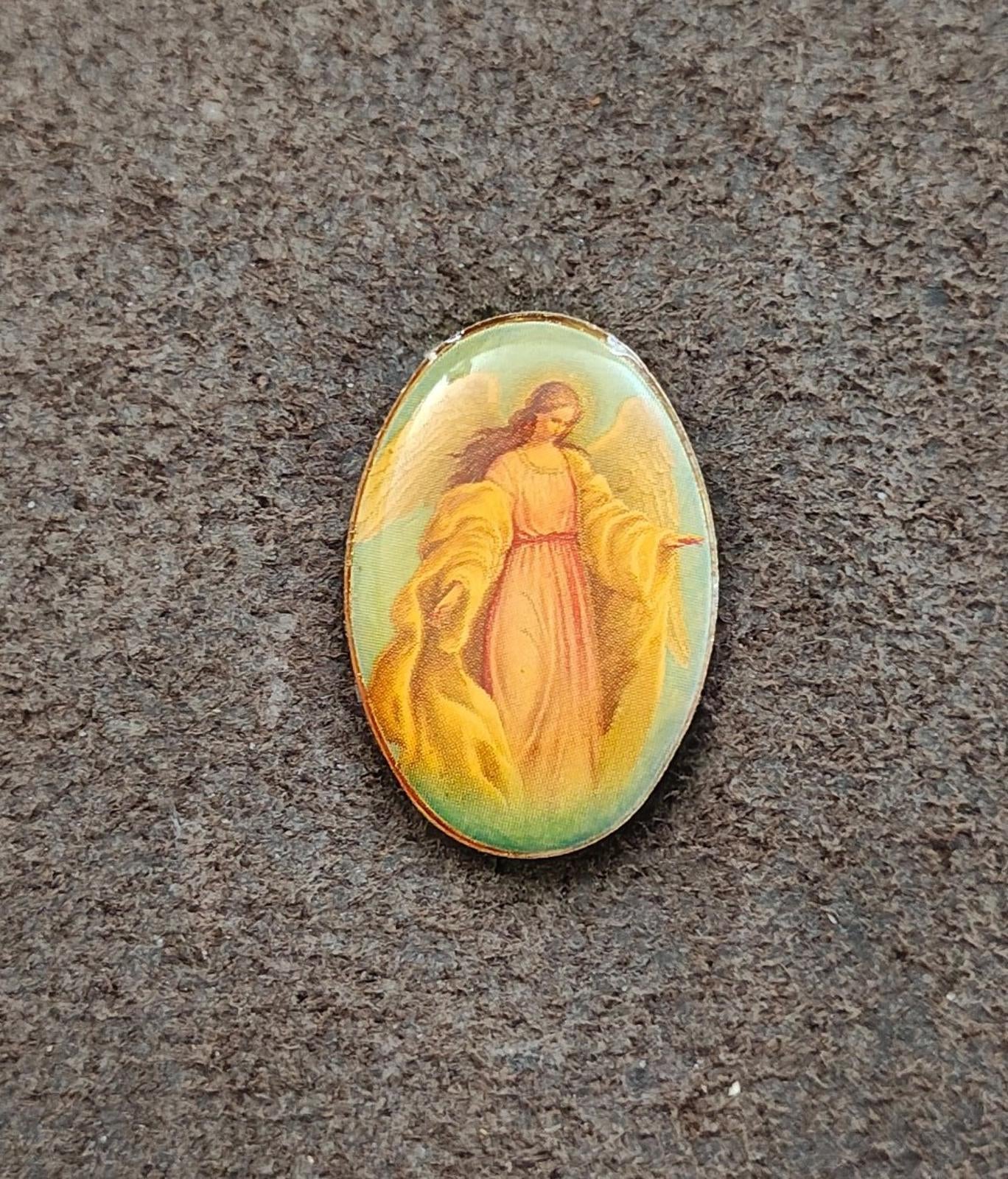 1980s Guardian Angel Lucite Oval Gold Tone Pin