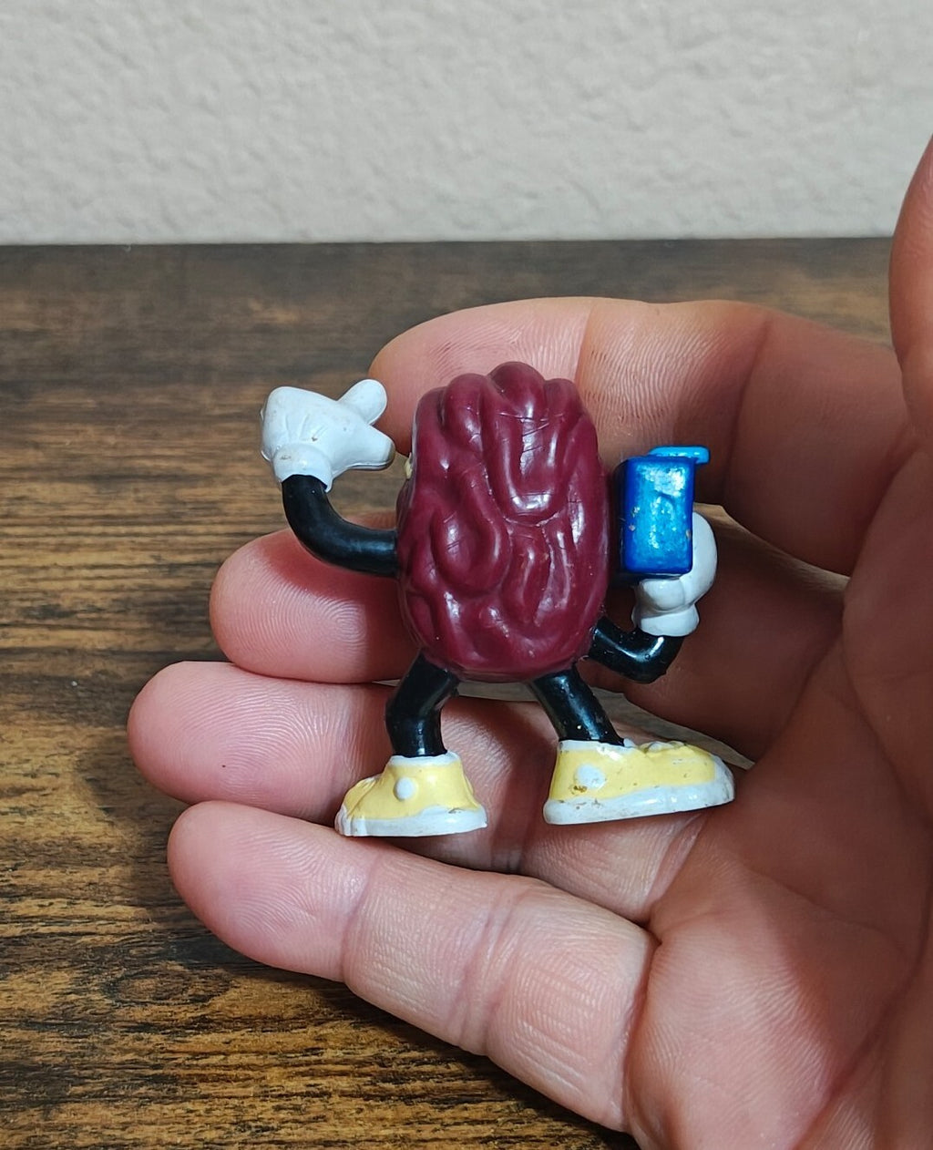 1988 Captain Toonz California Raisin With Boombox Figurine