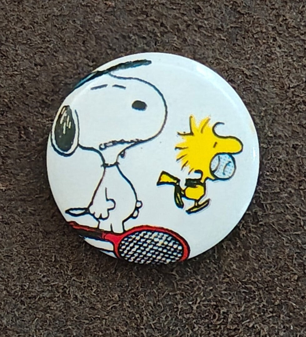 1970s/80s Peanuts Snoopy & Woodstock Tennis Pinback Button