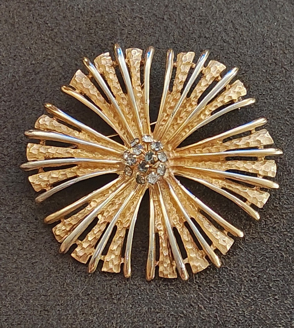 1960s Textured Gold Tone Floral Starburst Statement Brooch Pin
