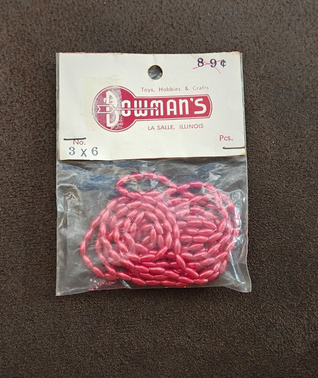 1960s/70s Pack Of Bowman's Brand Plastic Craft Beads From Lasalle Illinois NOS