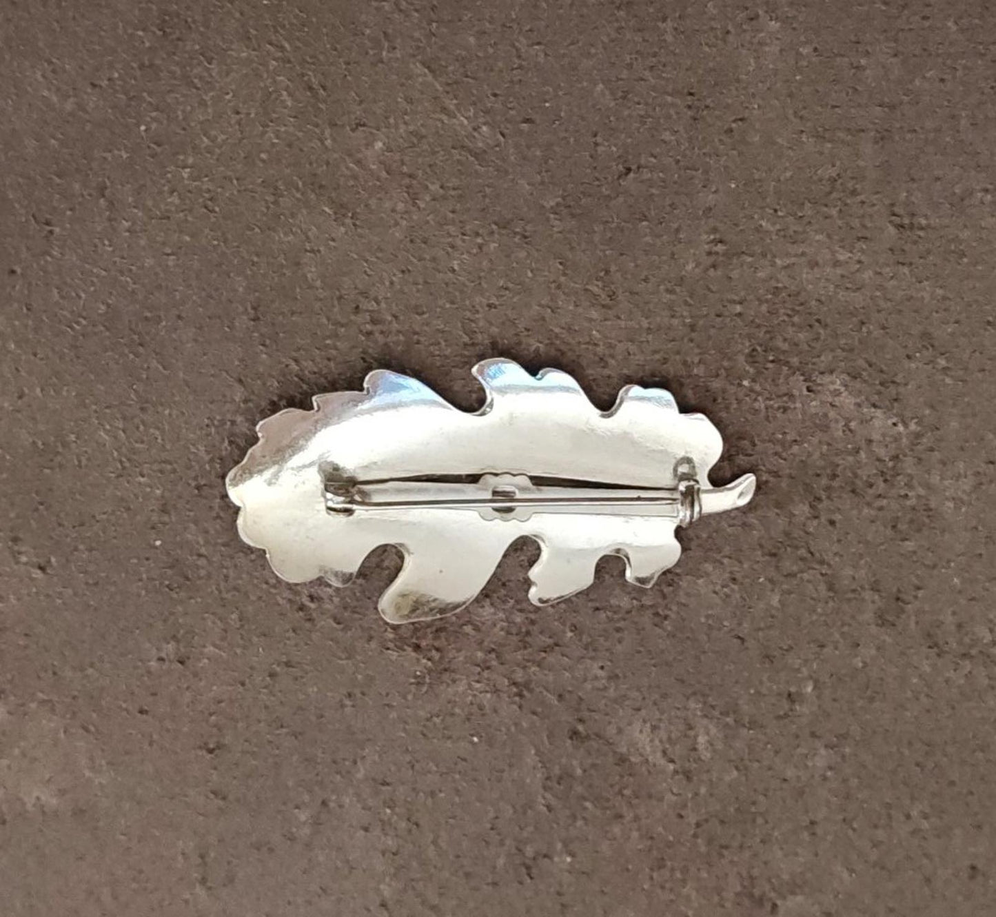 1970s Silver Tone Textured Leaf Brooch
