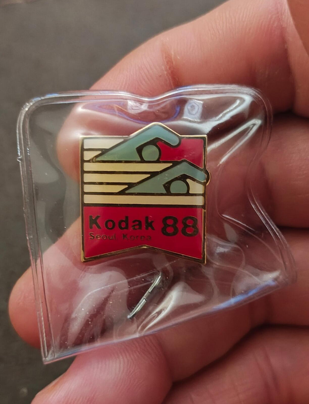 Kodak 1988 Seoul Summer Olympics Gold Tone  Enamel Pin