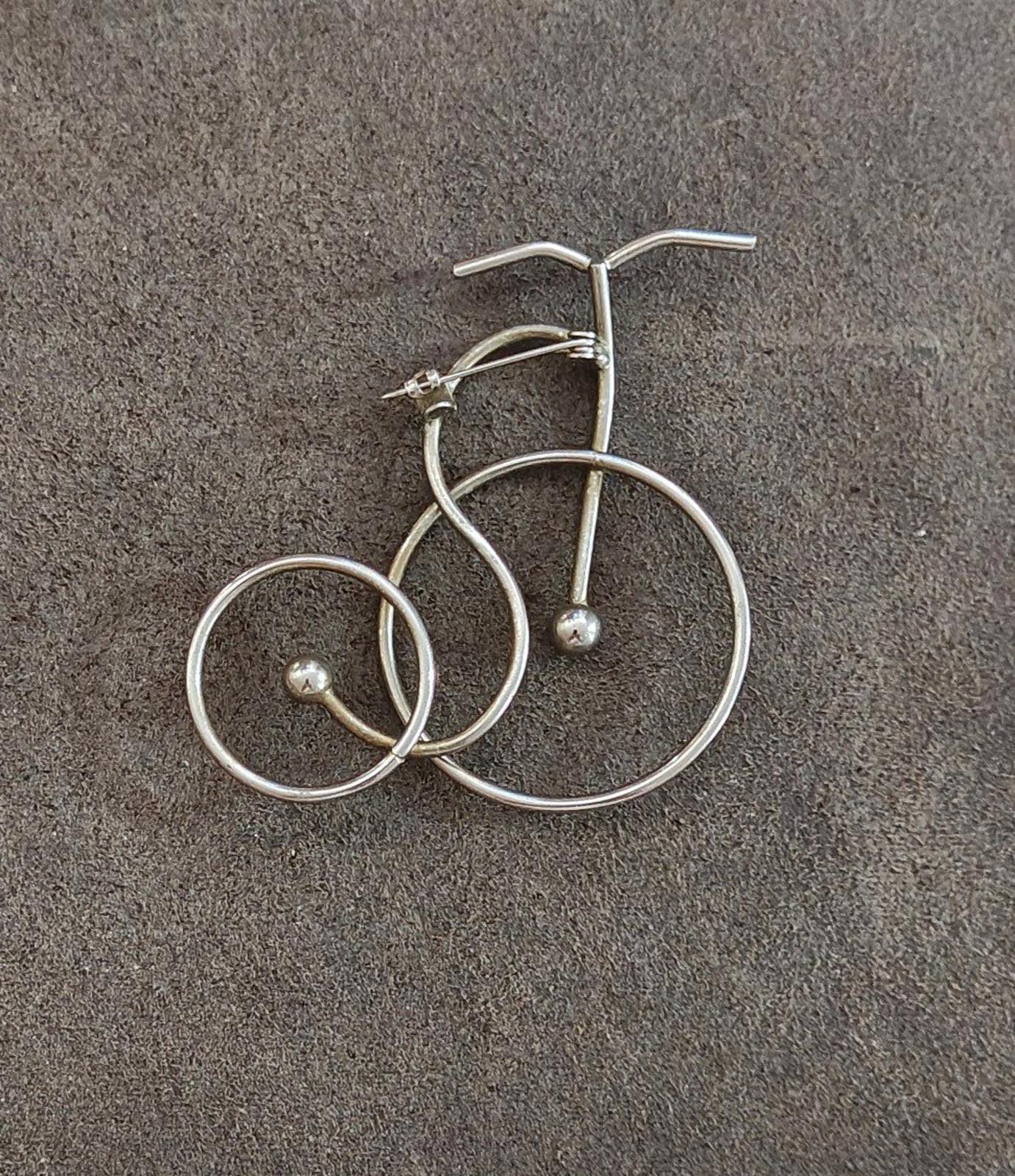 1980's Silver Tone Bicycle Brooch Pin