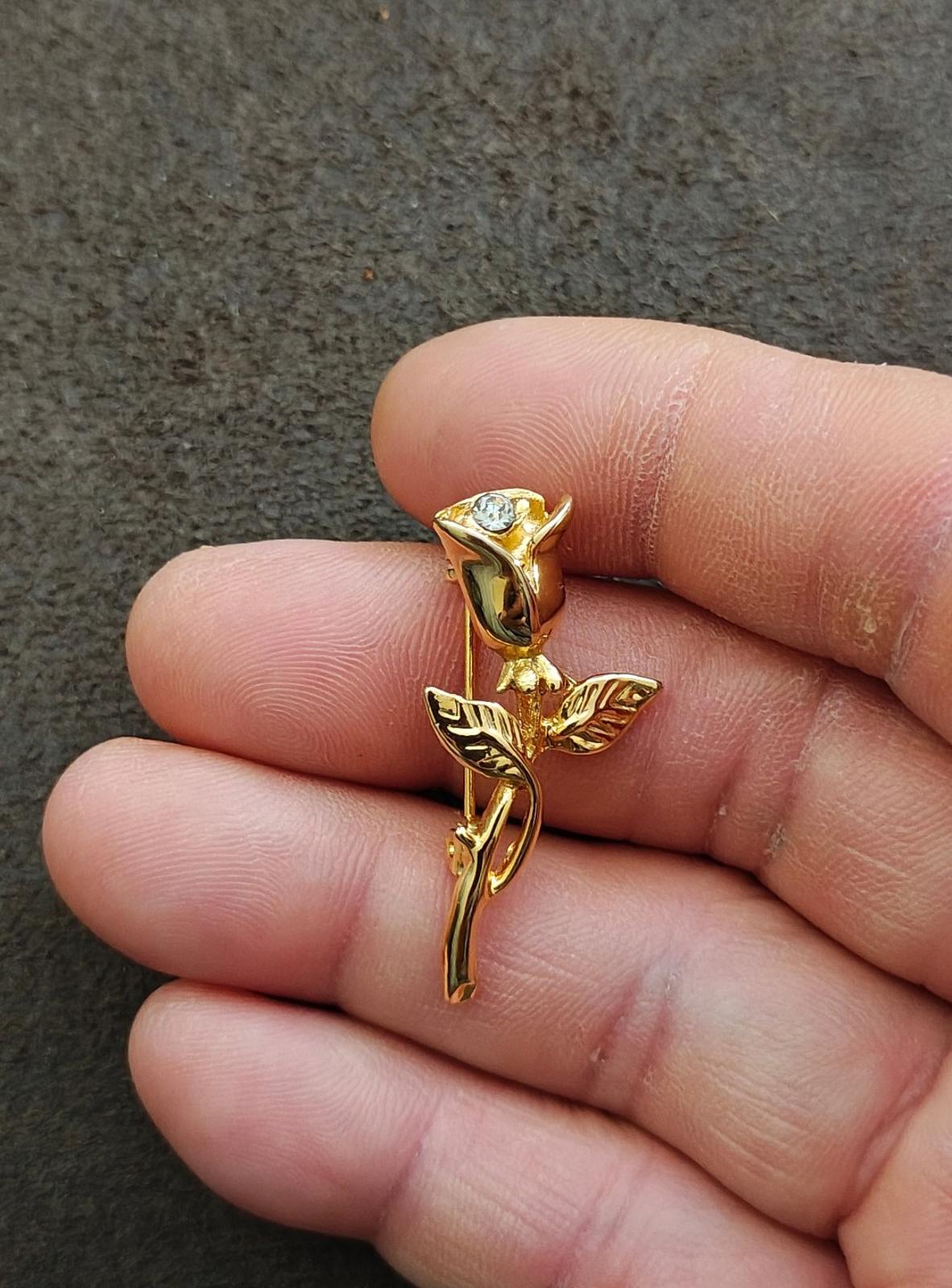 1980s Textured Gold Tone Rose With Rhinestone Brooch