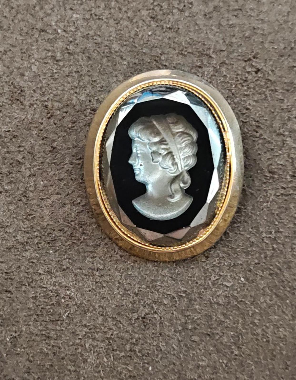1950s Roman Revival Hematite Glass Reverse Intaglio Frosted Gold Tone Brooch