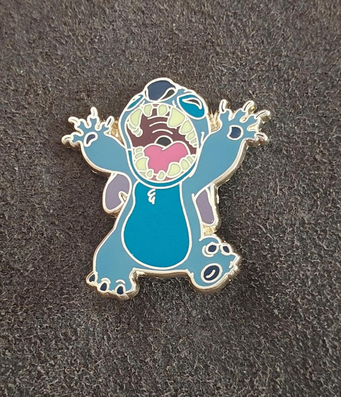 2009 Official Disneyland Resort Paris Stitch Booster Set Enamel Pin