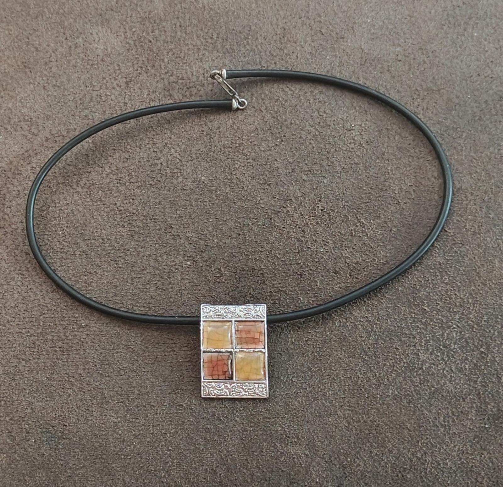 90s Signed Lia Sophia "Cupcake" Slide Pendant Designed With a Windowpane Grid