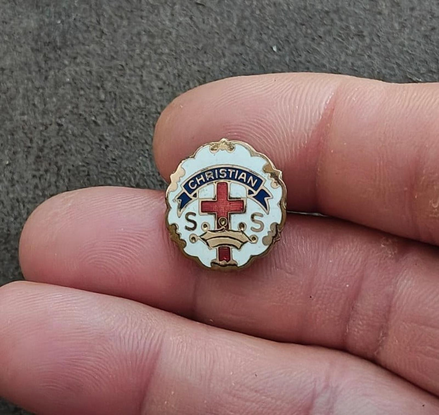 1930s Vintage Christian Sunday School Gold Tone Enamel Pin