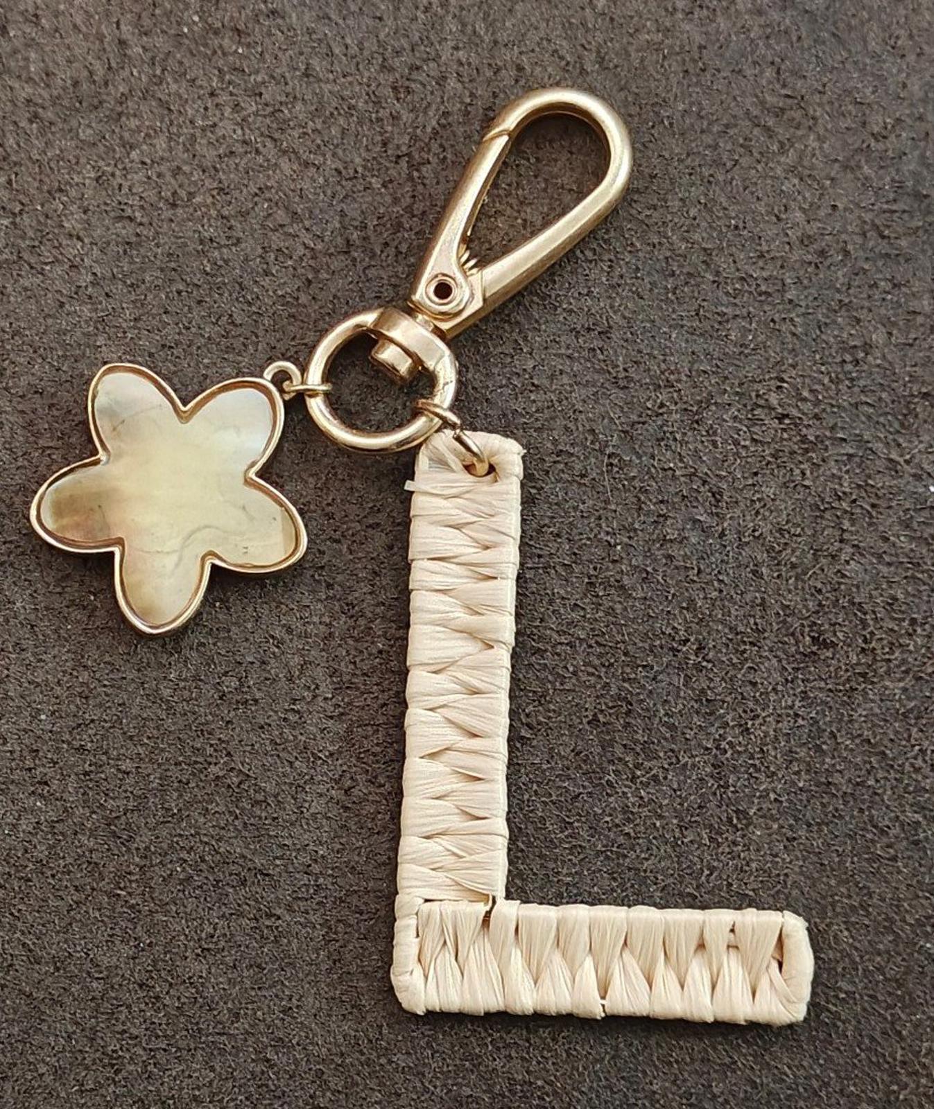 Anthropologie Monogram Letter H With Mother Of Pearl Flower Wicker Keychain