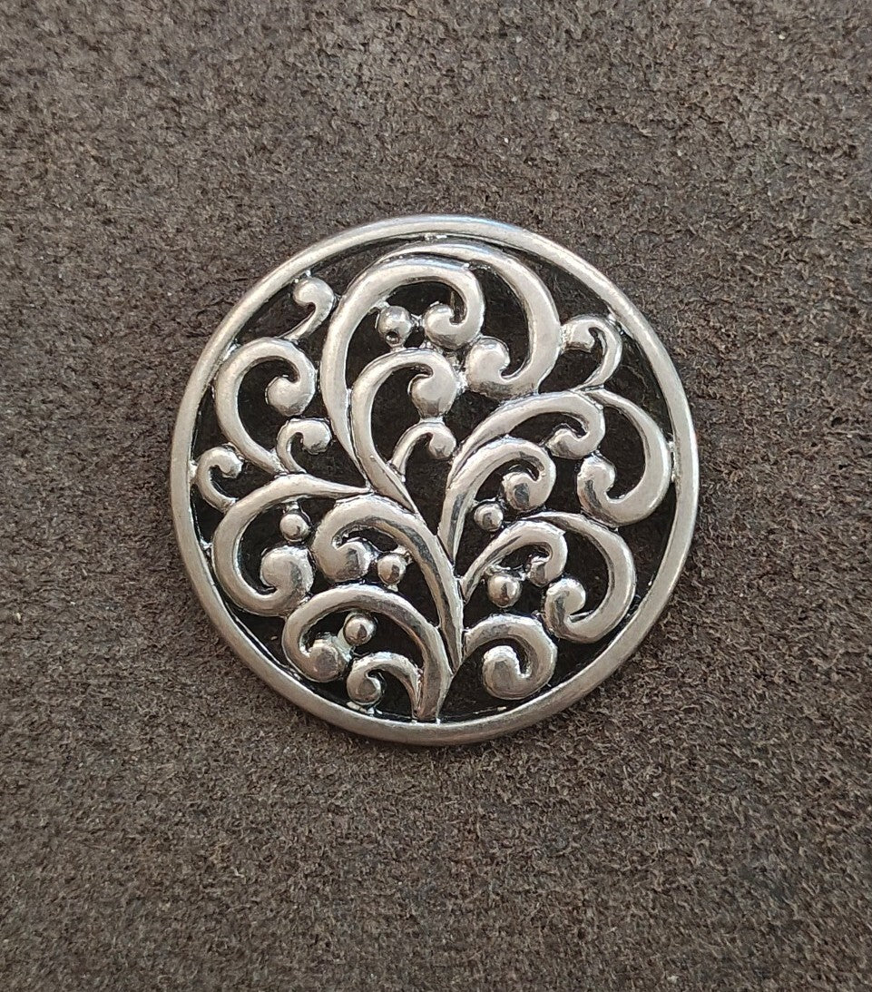 1980s/90s Round Silver Tone Filigree Scroll Pendant