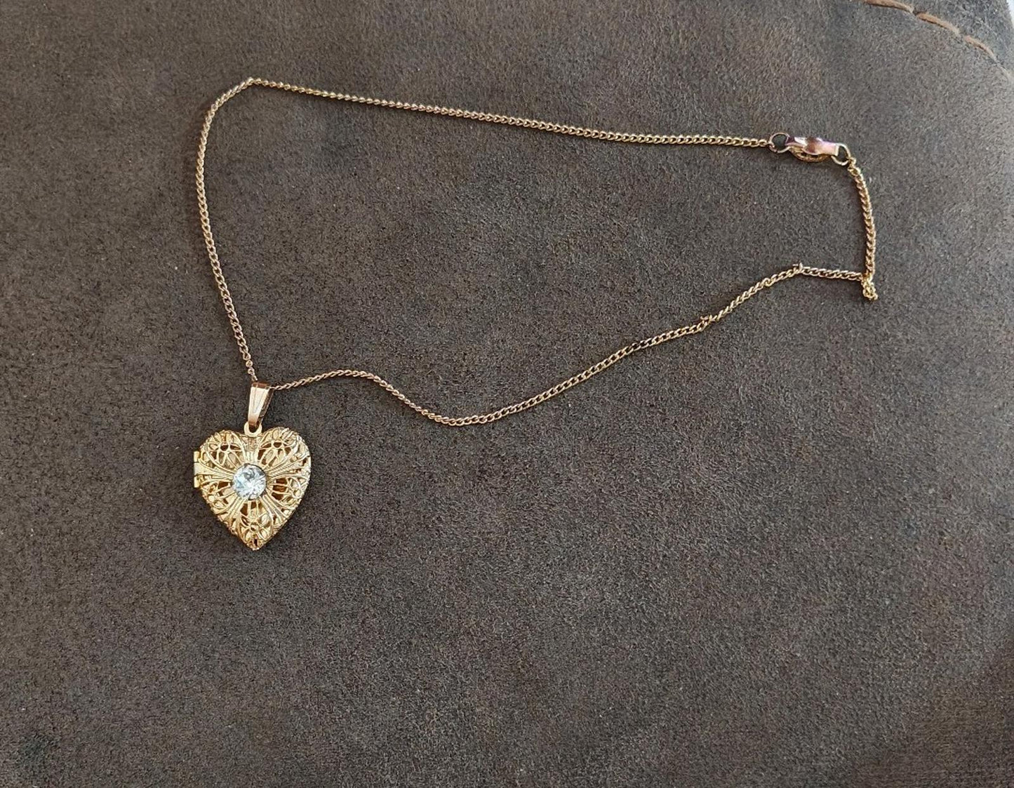 1980's Gold Tone Photo Heart Locket Necklace With Light Blue Rhinestone