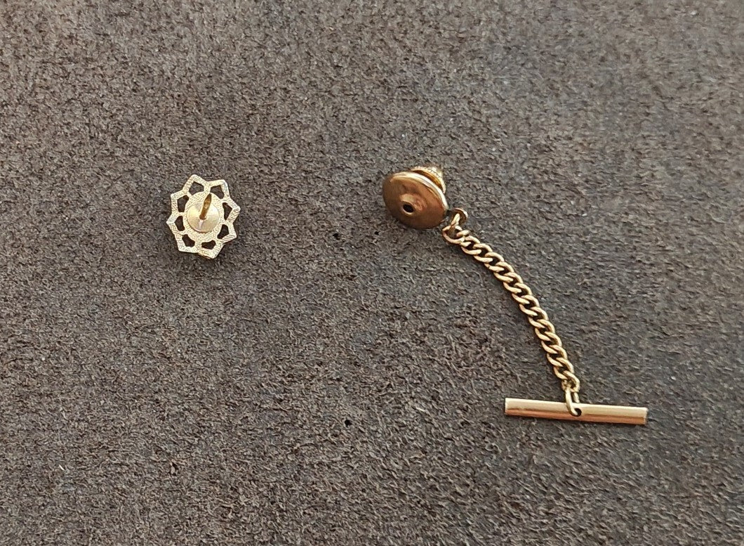 1950s/60s Gold Tone With Dark Cabochon Tie Tack