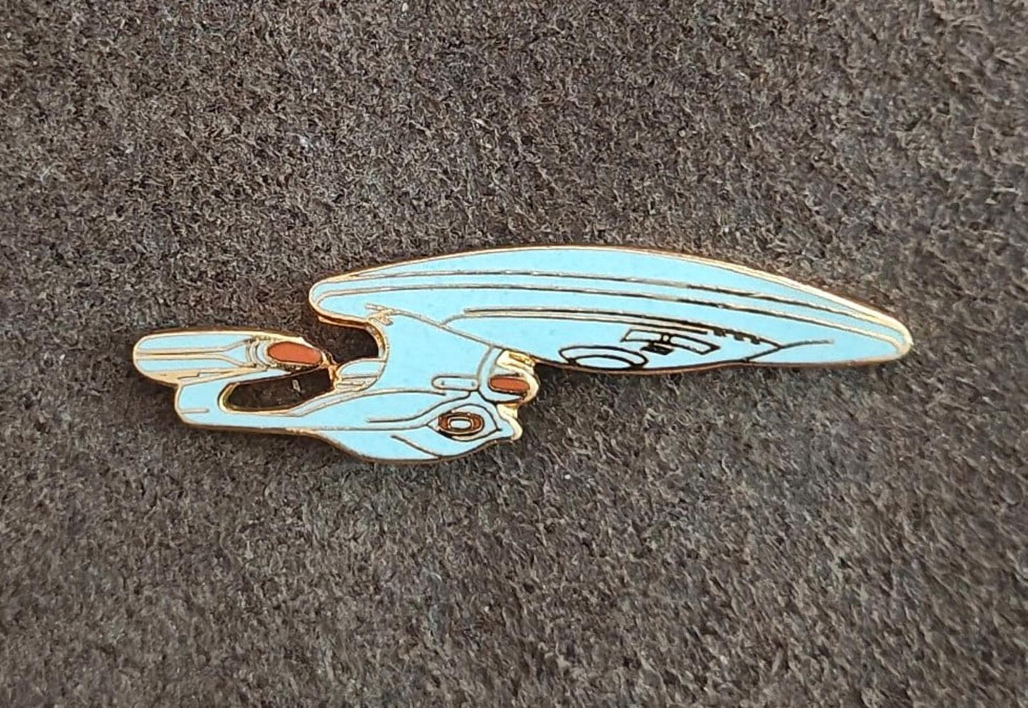 1988 Star Trek The Next Generation USS Enterprise NCC-1701-D Pin