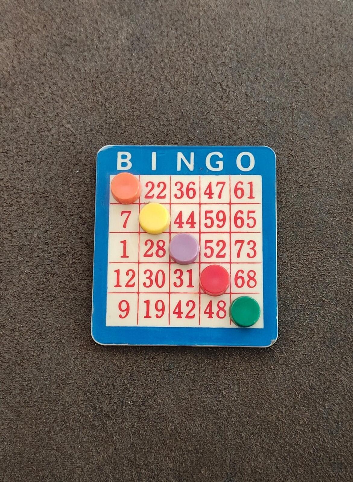 1980s Bingo Card With Markers Magnet/Refrigerator Magnet